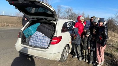 28 березня Микита з родичами виїхали з Маріуполя до Німеччини