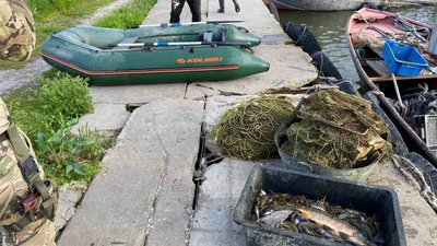 На Херсонщині браконьєри наловили риби й раків на майже п'ять мільйонів гривень На Херсонщині браконьєри наловили риби й раків на майже п'ять мільйонів гривень