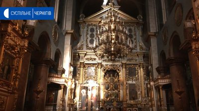 Вхід у храм у масках і не більше десяти прихожан разом: у Чернігові змінили режим проведення служб