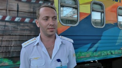 Між Запоріжжям та Львовом курсуватиме "Потяг до перемоги" Між Запоріжжям та Львовом курсуватиме "Потяг до перемоги"