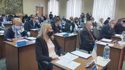 Нова Рівнерада зібралась втретє – знову вирішують кадрові питання Нова Рівнерада зібралась втретє – знову вирішують кадрові питання