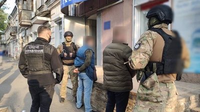 В Одесі двох людей судитимуть за спробу привласнити будівлю фіскальної служби