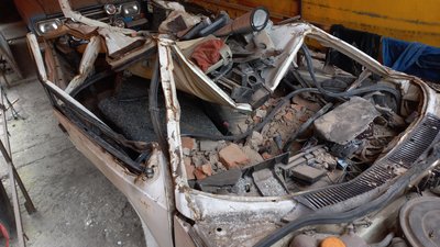 "Ця автівка – рятівниця": понівечена військами РФ машина стане музейним експонатом "Ця автівка – рятівниця": понівечена військами РФ машина стане музейним експонатом
