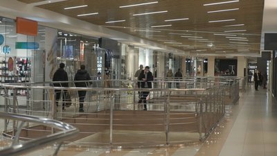 "Червона" зона на Вінниччині: як працюватимуть кафе, ТРЦ та магазини після посилення карантину