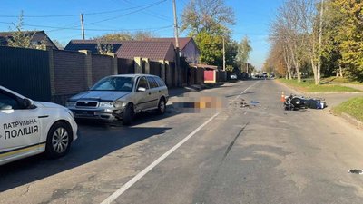 У Вінниці в аварії за участю автівки та мотоцикла загинув 22-річний хлопець