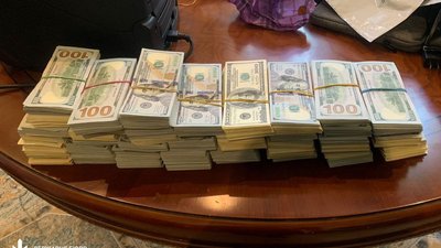 ДБР заблокувало схему, через яку в Росію та Білорусь виводили гроші з України