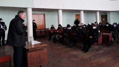 Жителі Миколо-Бабанки проти старости, яку призначив голова громади Жителі Миколо-Бабанки проти старости, яку призначив голова громади
