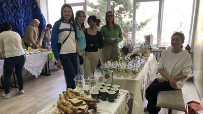 Тернопільські школярі зібрали майже 180 тисяч гривень на допомогу військовим Тернопільські школярі зібрали майже 180 тисяч гривень на допомогу військовим