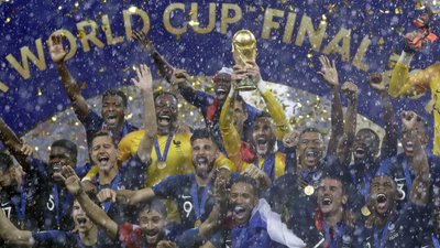 Збірна Франції є чинним чемпіоном світу з футболу. У фіналі ЧС-2018 французи обіграли Хорватію з рахунком 4:2. Збірна Франції є чинним чемпіоном світу з футболу. У фіналі ЧС-2018 французи обіграли Хорватію з рахунком 4:2.