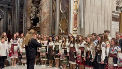 "Зоринка", Божественна літургія, Собор Святої Софії