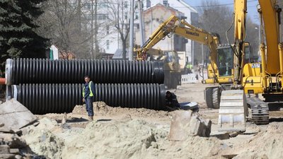 У Львові на вулиці Шевченка замінили магістральний водогін У Львові на вулиці Шевченка замінили магістральний водогін