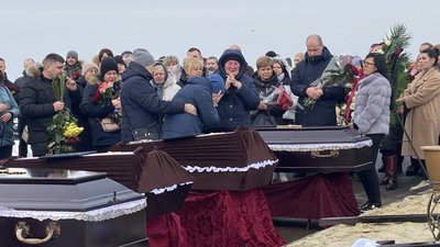 У Харкові попрощалися із родиною Путятіних, 12 лютого 2024 року У Харкові попрощалися із родиною Путятіних, 12 лютого 2024 року