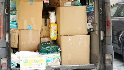 Британські благодійники передали Ужгородській міській дитячій лікарні гуманітарну допомогу Британські благодійники передали Ужгородській міській дитячій лікарні гуманітарну допомогу