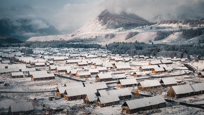 Провінція Сіньцзян, Китай, гори курорт