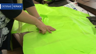 Захисні костюми шиють на Черкащині Захисні костюми шиють на Черкащині