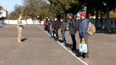 Осінній призов на Рівненщині: де служитимуть строковики