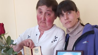Матері загиблого воїна Артура Стецика з Полтавщини передали орден Матері загиблого воїна Артура Стецика з Полтавщини передали орден