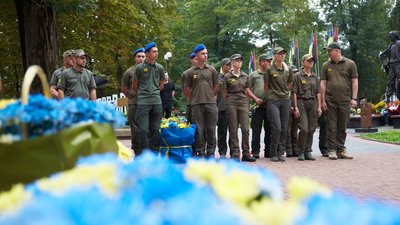 В Івано-Франківську вшанували загиблих захисників України В Івано-Франківську вшанували загиблих захисників України