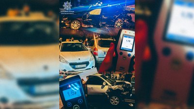 П'яний водій у Чернігові спричинив ДТП за участі трьох авто