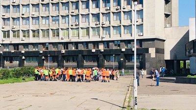 Втретє до міськради в Сумах вийшли працівникиТОВ "А-Муссон" Втретє до міськради в Сумах вийшли працівникиТОВ "А-Муссон"