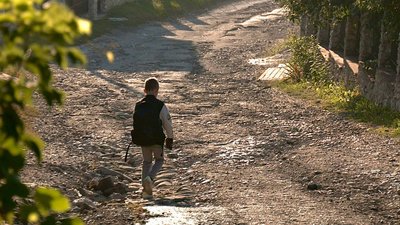 Хлопчик на дорозі Хлопчик на дорозі