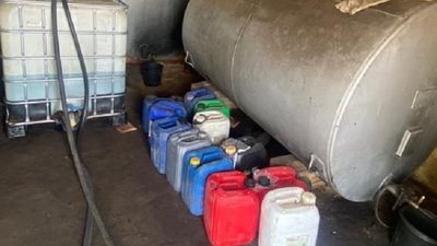 На Полтавщині та Сумщині викрадали нафту та газовий конденсат: підозрюють групу людей На Полтавщині та Сумщині викрадали нафту та газовий конденсат: підозрюють групу людей