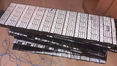 На Волині у вагоні потяга знайшли партію цигарок з GPS-трекером