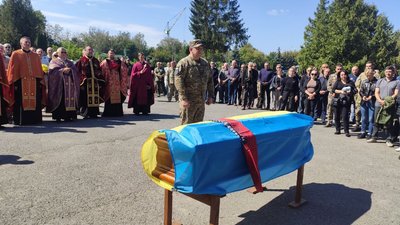 У Тернополі попрощалися з бійцем Ігорем Боцієм