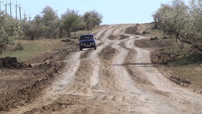 Марафон "Місцеві": дорогу на Одещині не ремонтують понад двадцять років Марафон "Місцеві": дорогу на Одещині не ремонтують понад двадцять років