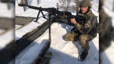 Зустрів війну на Луганщині та повернув на бойові позиції до рідного Херсона. Історія нацгвардійця на псевдо "Барс" Зустрів війну на Луганщині та повернув на бойові позиції до рідного Херсона. Історія нацгвардійця на псевдо "Барс"
