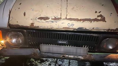 Скоїв ДТП та зник з місця події: на Миколаївщині затримали водія ІЖ Комбі Скоїв ДТП та зник з місця події: на Миколаївщині затримали водія ІЖ Комбі