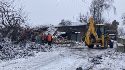 Зміїв на Харківщині був під ракетним ударом РФ 8 січня: фото наслідків влучання 6 Зміїв на Харківщині був під ракетним ударом РФ 8 січня: фото наслідків влучання 6