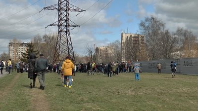 На акцію протесту зібралося приблизно 120 людей На акцію протесту зібралося приблизно 120 людей