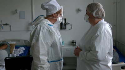 "Зараз стан пацієнтів — важчий". Репортаж із фтизіопульмонологічного центру у Франківську