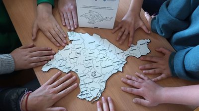 Мапа територіальних громад Криму з історичними назвами населених пунктів