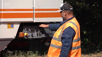 Не ремонтували більше 30 років: на Черкащині відновлюють дорогу Не ремонтували більше 30 років: на Черкащині відновлюють дорогу
