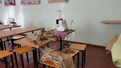 "Все робиться дуже акуратно": у Полтавському ліцеї шиють одяг для поранених військових "Все робиться дуже акуратно": у Полтавському ліцеї шиють одяг для поранених військових