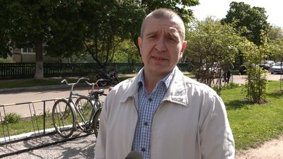 "Для наступних поколінь — це отрута": активіст з Новгород-Сіверщини пропонує заборонити продаж штучних квітів у громаді "Для наступних поколінь — це отрута": активіст з Новгород-Сіверщини пропонує заборонити продаж штучних квітів у громаді
