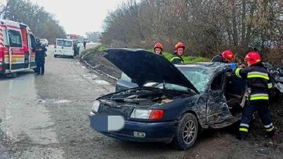 ДТП на Хмельниччині: в результаті зіткнення легковика та вантажівки травмовано чоловіка