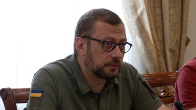 Начальник Чернігівської ОВА В'ячеслав Чаус про введення військової адміністрації у Прилуках Начальник Чернігівської ОВА В'ячеслав Чаус про введення військової адміністрації у Прилуках