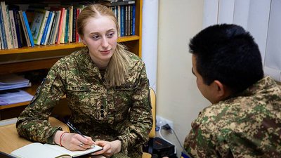 "Він хотів, щоб я служила": тато загинув, а донька стала гвардійкою волинського підрозділу "Він хотів, щоб я служила": тато загинув, а донька стала гвардійкою волинського підрозділу
