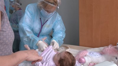 У Черкаській обласній дитячій лікарні 14 дітей з коронавірусом, найменшому пацієнту три дні