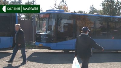 Додаткові автобуси їздять до цвинтаря "Барвінок" у поминальний день в Ужгороді Додаткові автобуси їздять до цвинтаря "Барвінок" у поминальний день в Ужгороді