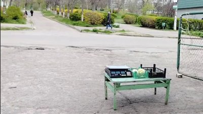 "Приїжджайте, коли чорнобривці виростуть”: попри постійні обстріли, жителі Степногірська садять городину та вірять в ЗСУ "Приїжджайте, коли чорнобривці виростуть”: попри постійні обстріли, жителі Степногірська садять городину та вірять в ЗСУ