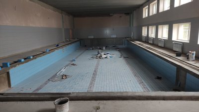 Один із басейнів в спорткомплексі на Петра Юрченка