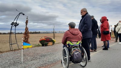 На Сумщині відкрили пам’ятник загиблим на початку вторгнення розвідникам На Сумщині відкрили пам’ятник загиблим на початку вторгнення розвідникам