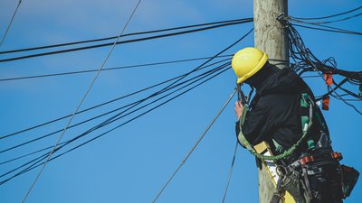 На Хмельниччині аварійні та планові відключення електроенергії