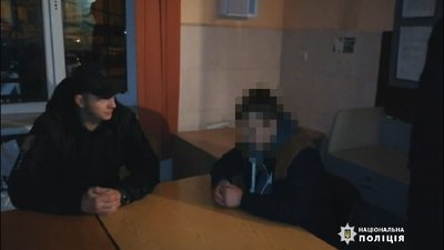 Підозрюваному у вбивстві 14-річної дівчинки загрожує до 15 років позбавлення волі Підозрюваному у вбивстві 14-річної дівчинки загрожує до 15 років позбавлення волі