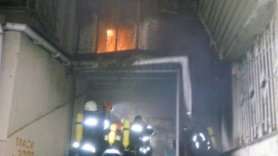 У багатоповерхівці в Одесі зайнялася пожежа, двох людей госпіталізували У багатоповерхівці в Одесі зайнялася пожежа, двох людей госпіталізували