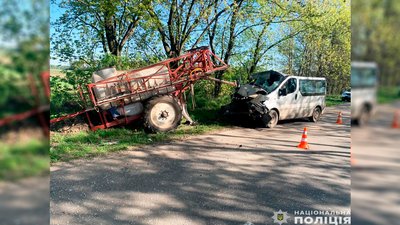 На Чернігівщині в ДТП загинув водій мікроавтобуса На Чернігівщині в ДТП загинув водій мікроавтобуса